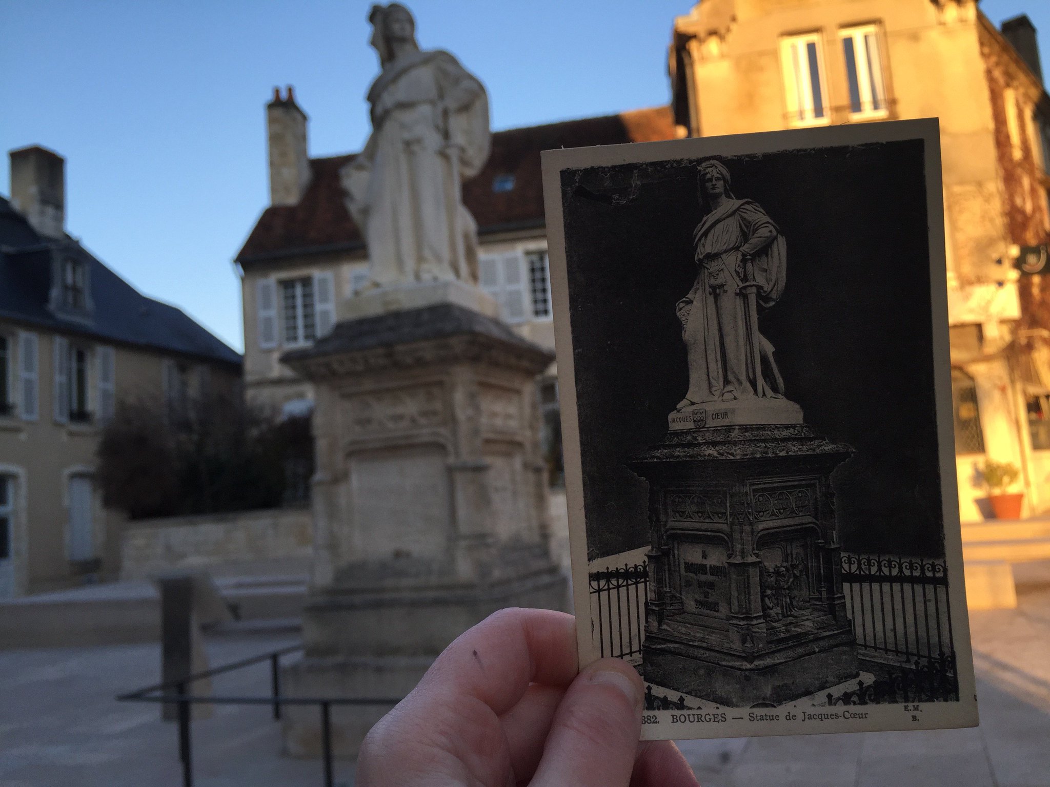 Je retrouve aussi la statue de Jacques Coeur #Madeleineproject https://t.co/IxN3biaAll